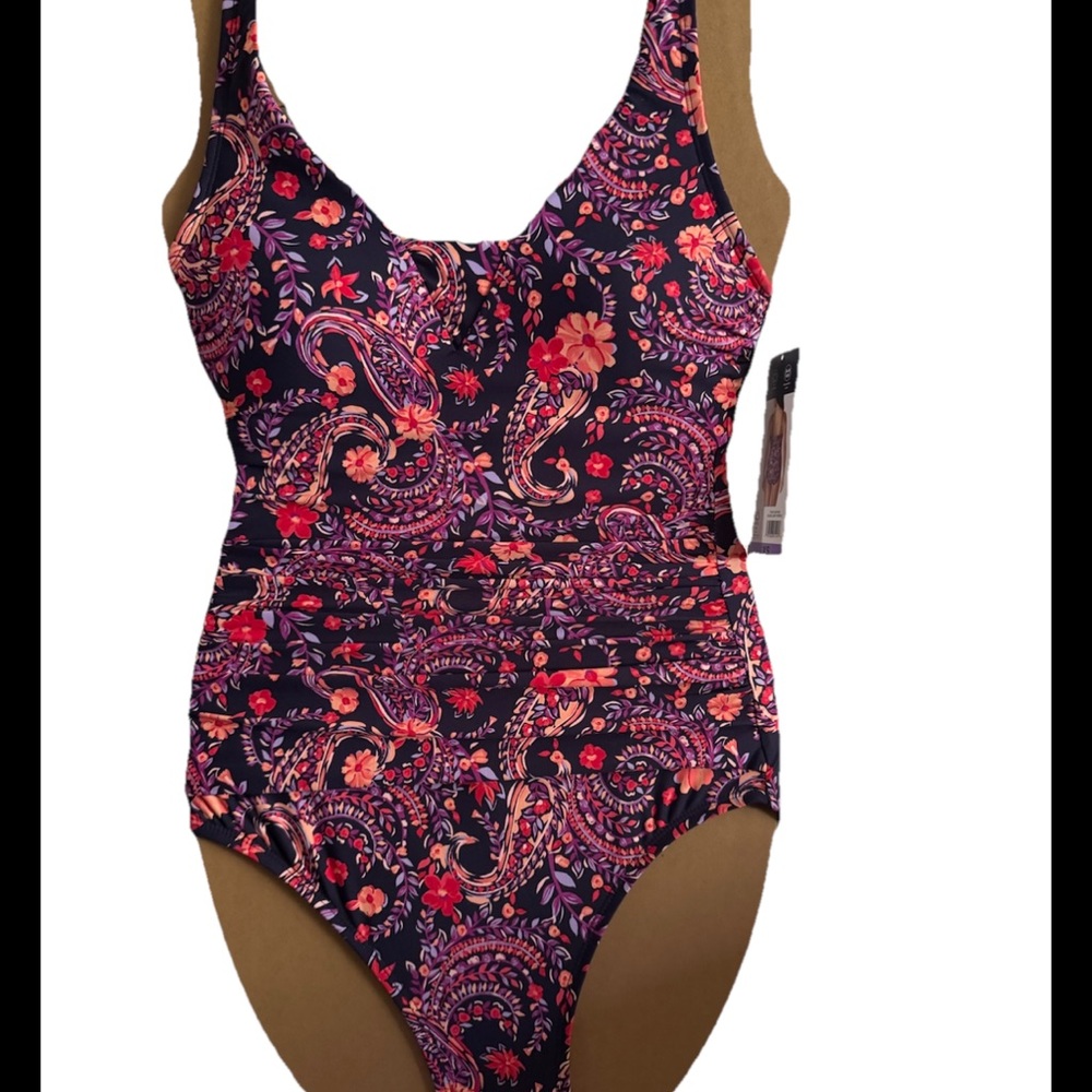 Lands' End Women's Scoop Neck One-Piece Swimsuit Size S Color Light Pur…